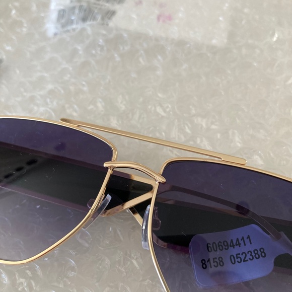 NWT Free People Black & Gold Retrograde Aviator Sunglasses - Picture 5 of 5